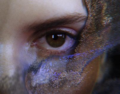 Я не понимала, как жить дальше. Лариса Долина прокомментировала скандал с продажей квартиры